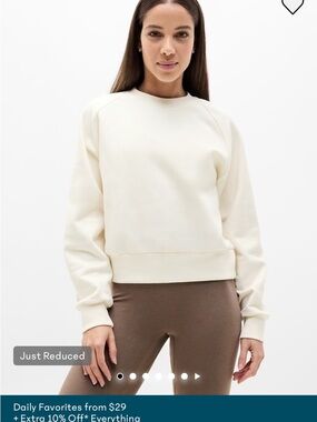 NWT XS Athleta easy fleece Crewneck Sweatshirt in magnolia white